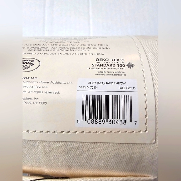 LAURA ASHLEY Ruby Jacquard Tapestry Throw - Made With Recycled Yarns- P… - Picture 4 of 8